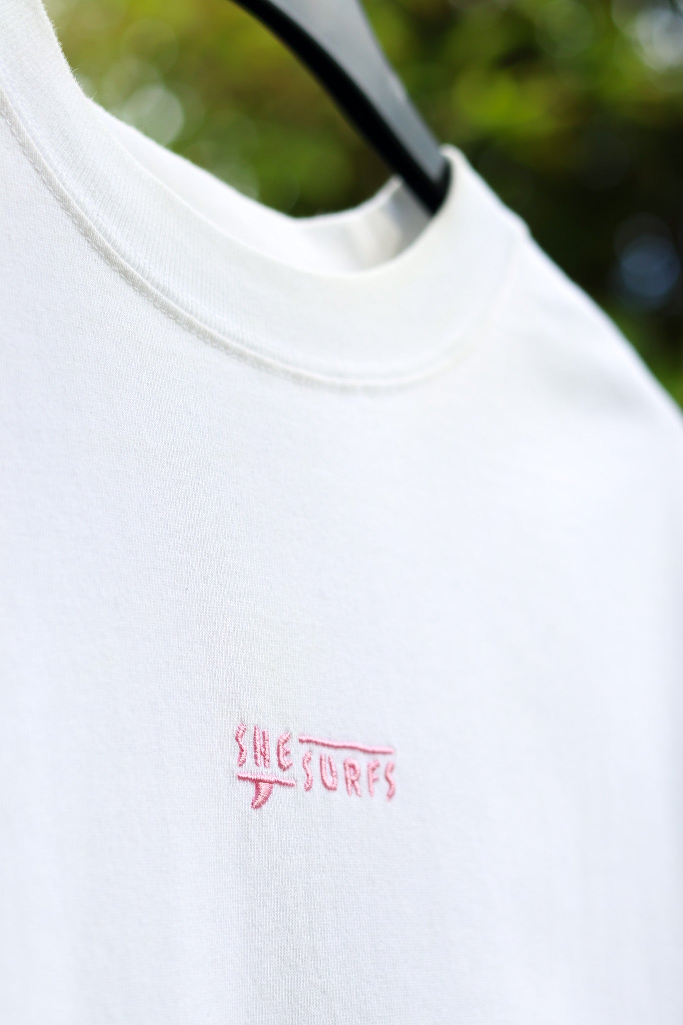 SheSurfs Tee | White/Pink | Pre-order